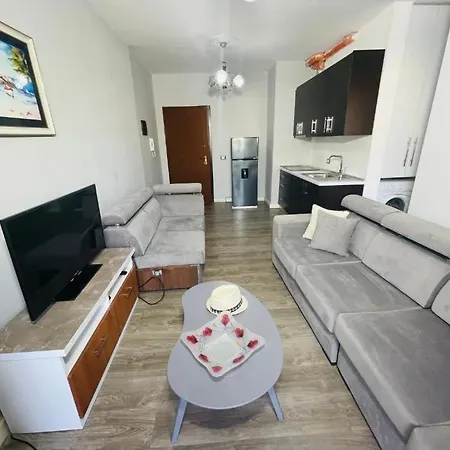 Apartment Esmeralda 1 *